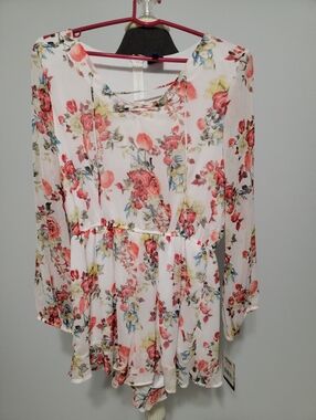 NWT Disney, Beauty And The Beast Floral Romper Size Large / C14